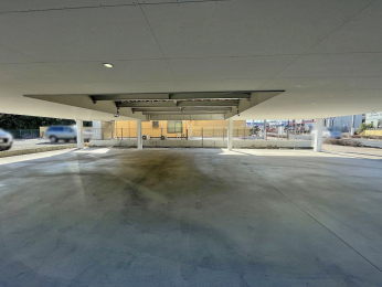 駐車場　1階部分駐車スペース・最大14台駐車可能(車種による)