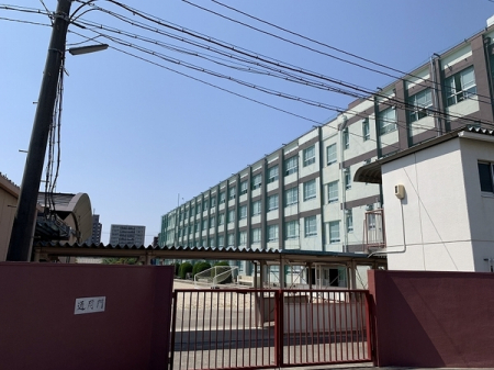 ���ӊ��@-