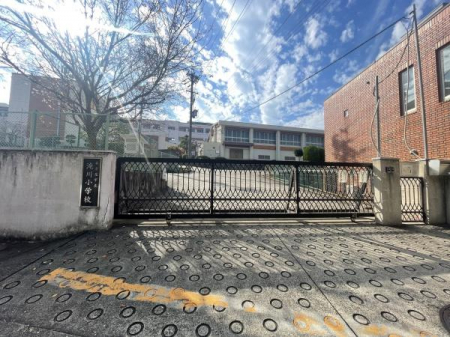 ���ӊ��@-