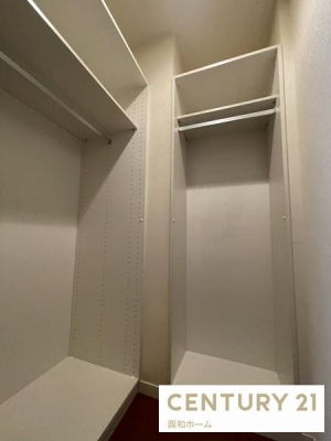 ���[�@�y���i�z1780���~���Ԏ��F2LDK����L�ʐρF67.70�������[�g�����e���X�ʐρF10.53�������[�g�����\���F�S�؃R���N���[�g��8�K��1�K�������Ǘ��`�ԁF�S���ϑ��E���΁������